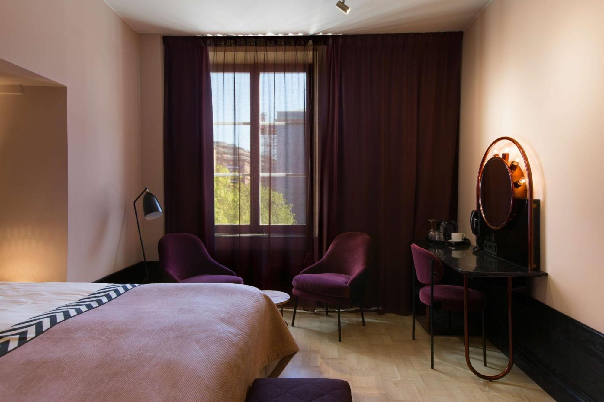Grand Hébergement Lit King-Size avec Vue